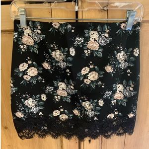 Bodycon mini skirt
